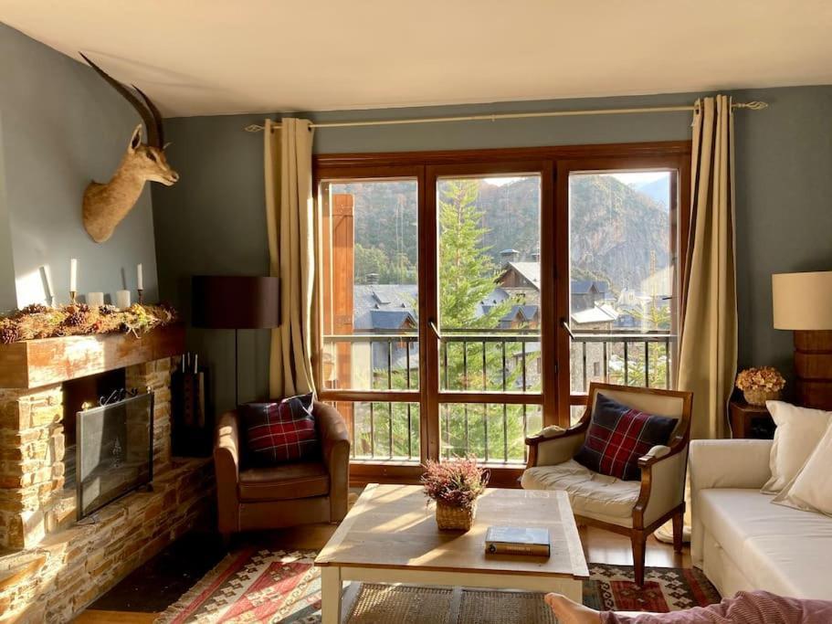 Elegante Apartamento En Escarrilla Con Vistas Al Valle Eksteriør bilde