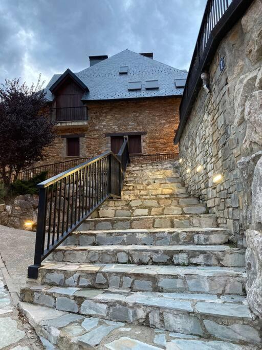 Elegante Apartamento En Escarrilla Con Vistas Al Valle Eksteriør bilde